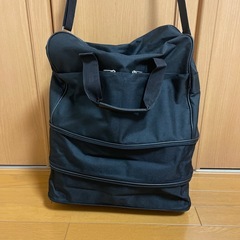 (黒)旅行用バッグの画像