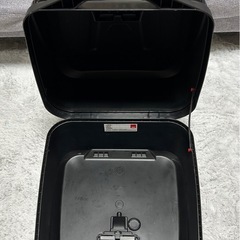 欠品なし！　GIVI モノロック トップケース　B32NBDの画像