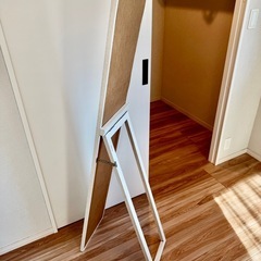 【29日引き取り限定スタンドミラーの画像