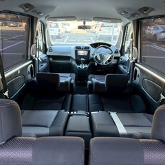 8人乗り☆ガソリン代 節約☆S-HYBRID入りました‼️24年式☆月々1.2万円〜分割払い可❗️車検2年付き！大人気☆ニッサン セレナ☆SDナビ☆走行中DVD見れます☆ETC☆便利なバックカメラ☆ドラレコ付きのフル装備☆電動スライドドア☆ウィンカーミラー☆フル装備☆車内広々三列シート‼️の画像