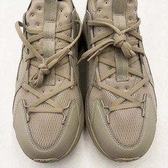 [未使用] アンダーアーマー × BEAUTY&YOUTH UA Infinite MVMNT インフィニット ムーブメント 27cm ベージュ 6000335-203 メンズ ローカットスニーカーの画像