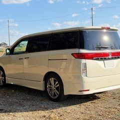 ⭕️ローン&クレジット決済OK⭕️◆車検R8年12月◆H25年エルグランド◆純正ナビ◆全方位カメラ◆後席モニター◆両側電動スライド◆の画像