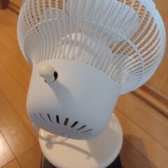コンパクトファン　サーキュレーター　プラスマイナス　扇風機　小型　白色の画像