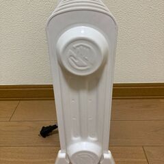 アイリスオーヤマ　ミニ　オイルヒーターの画像