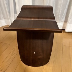 スツールの画像