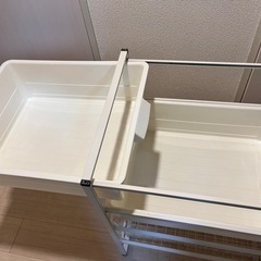 プラスチック、金網4段ラックの画像