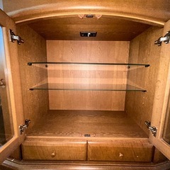 照明付きキャビネットの画像