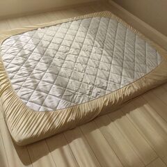 ニトリ　抗菌・防臭・防ダニ・軽量敷布団(クイーン)　BOXパッド オーガニックコットン混 の画像