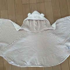 西松屋 もこもこマントの画像