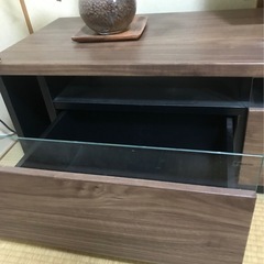 テレビ台の画像
