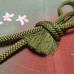 帯締め 帯揚げ セット 茶 緑 丸組 縮緬 ２色 バイカラー 暈し グラデーション 茶系 緑系 差し色　白の画像