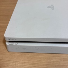 PlayStation 4 Slim  の画像