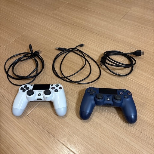 PlayStation 4 Slim  