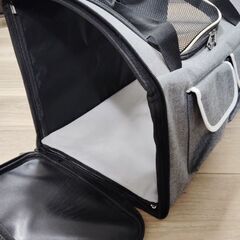 【引取り希望】【美品】ペット用キャリーバック　犬　猫　リュックの画像