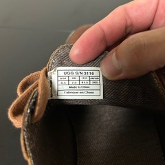 UGG ブラウン レザー スニーカー　茶色　26.5cmの画像