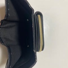 黒い財布の画像