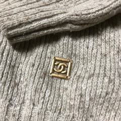 レア 正規品 シャネル CoCoボタン ニットセーター グレージュ 46の画像