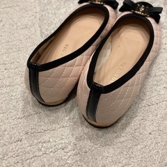 ほぼ新品🔴ブランドレディースシューズ23.5の画像