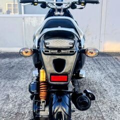 非常に良いエンジン。PGO (PMX Naked) 125。非常に速いバイク。2 ストローク エンジン。の画像