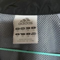 美品✨adidasナイロンジャケット✨の画像