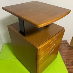 木製学習机用、サイドワゴン(天板高さ調整可、キャスター付き)の画像