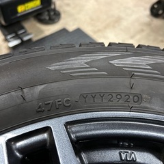 2020年製　225/60R17 ヨコハマ　スタッドレス　アルファード　ヴェルファイア　軽量ホイール美品　4本セット　税込みです 
の画像