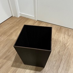 ゴミ箱茶色［ニトリ］の画像