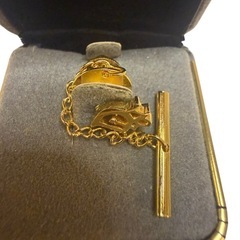 クリスチャンディオール Dior ネクタイピン ピンバッジ　ゴールドの画像