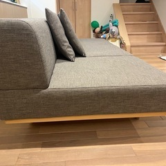 美品　三人掛けソファ　グレーの画像