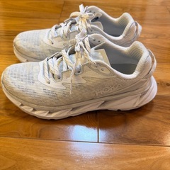 hoka one oneの画像