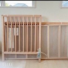 【募集中】IKEA/スニーグラル/ベビーベッド/ベッドガード・ボックスシーツ付きの画像
