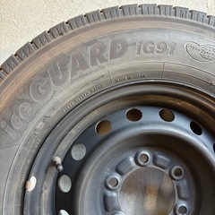 スタッドレスタイヤ　195/80R15の画像