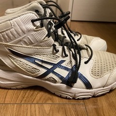 ♪お取引成立♪asics バッシュ　22.5の画像