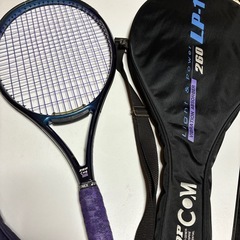 テニスラケットの画像