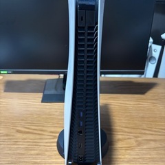 【早い者勝ち】PS5 通常版ソフト８本付き　美品の画像