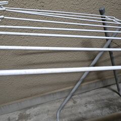 アイリスオーヤマ 物干し タオルスタンド 20枚分 THE830Rの画像