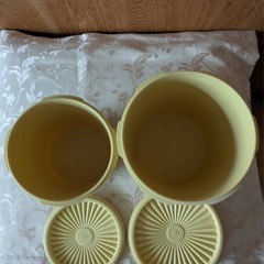 タッパーウェア2個セットの画像