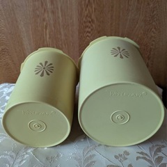 タッパーウェア2個セットの画像