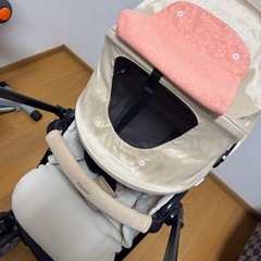 コンビ ベビーカーの画像