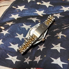 ミッキーマウス生誕85周年記念天然ダイヤ腕時計の画像