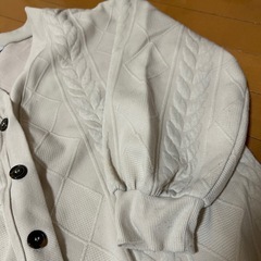 カーディガン　ベージュ　レディースの画像