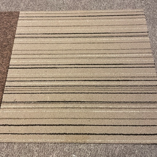 カーペット24枚セット