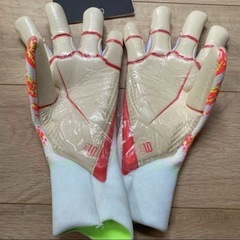 アディダス プレデター20 プロ ハイブリッド キーパーグローブの画像