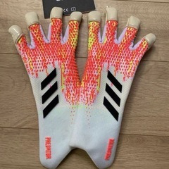 アディダス プレデター20 プロ ハイブリッド キーパーグローブの画像