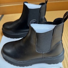 新品長靴ブーツの画像