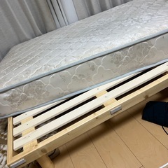 ニトリ　シングルベッド　マットレス付きの画像