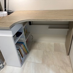 【美品】LOWYA Ｌ字デスク テーブルの画像