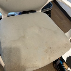 【
いらないので誰か貰ってください】デスクチェアの画像