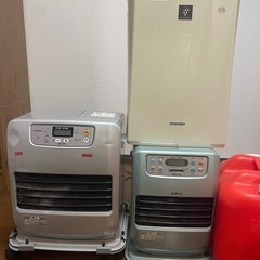 「【冬準備に】石油ファンヒーター2台＋灯油タンクなど暖房用品まとめ売り」 
の画像