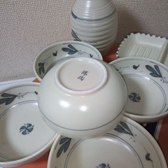 未使用　和食器！日本の伝統工芸　益子風ツタ　小鉢5個　大皿2枚　薬味皿　徳利の画像